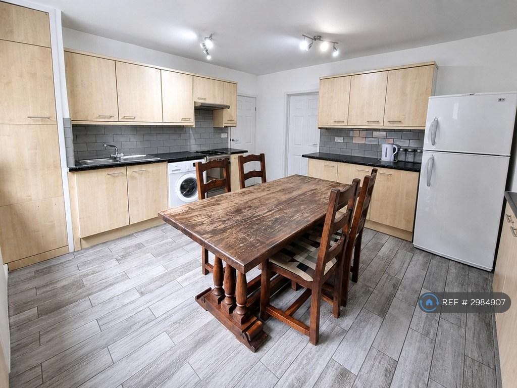 Foxcroft Way, Leeds, LS6
