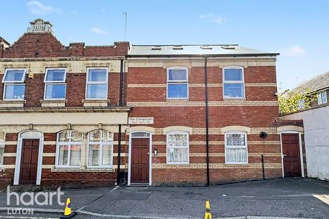 2 bedroom flat for sale, The Compasses, Farley Hill, Luton