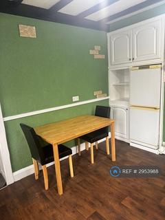 2 bedroom semi-detached house to rent, Brownroyd Hill, Bradford, BD6