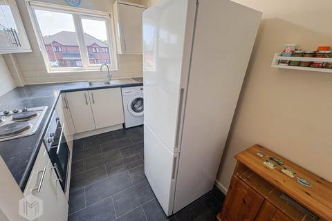 2 bedroom flat for sale, Warrington Road, Culcheth, WA3