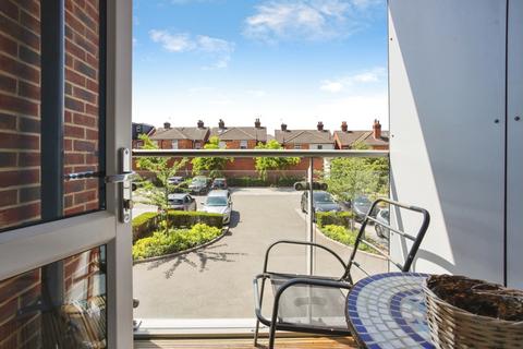 2 bedroom retirement property for sale, St. Johns Road, Kent TN4
