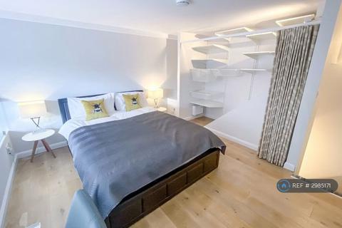 1 bedroom flat to rent, Mcdonald Road, Edinburgh, EH7