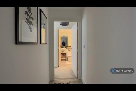 1 bedroom in a flat share to rent, Thunderer Street, London, E13