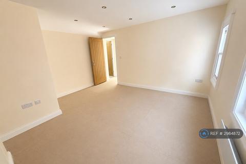 2 bedroom flat to rent, Little Church Lane, Tamworth, B79