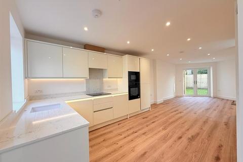 undefined, Princes Road, Ferndown