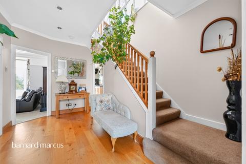 5 bedroom semi-detached house for sale, Cambridge Avenue, New Malden