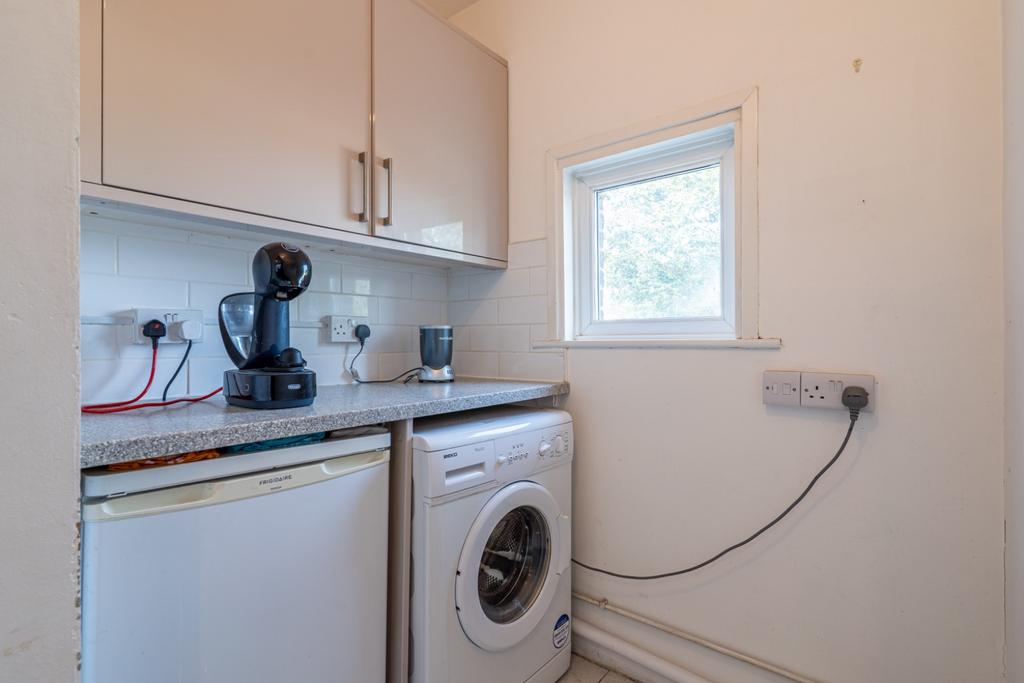 Utility room, utility