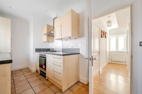 2 bedroom flat to rent, Tower Court, Tower Hill, Witney, OX28