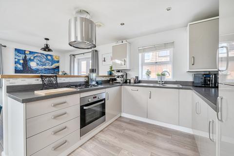 undefined, Odiham Drive, Newbury, RG14