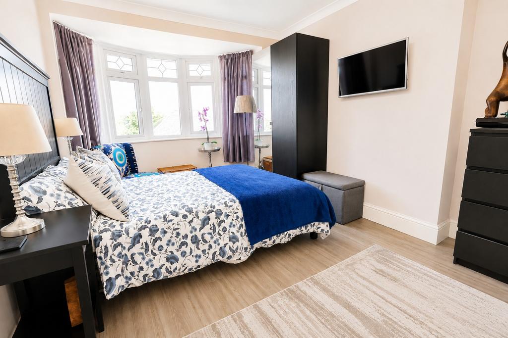House in Southampton, Millbank, Itchen - More