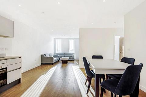 2 bedroom flat to rent, Winchester House, Bracknell RG12