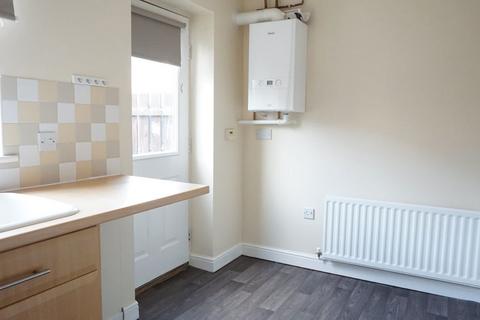 2 bedroom semi-detached house to rent, 5 Templewaters, Bushy Park, Kingswood, HU7 3JN