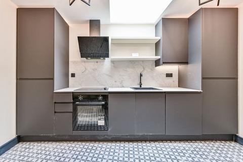 Studio to rent, Kings Cross, King's Cross, London, WC1X