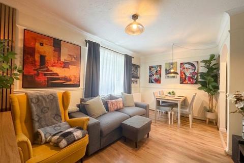 1 bedroom flat to rent, Huxley Close, Uxbridge, UB8