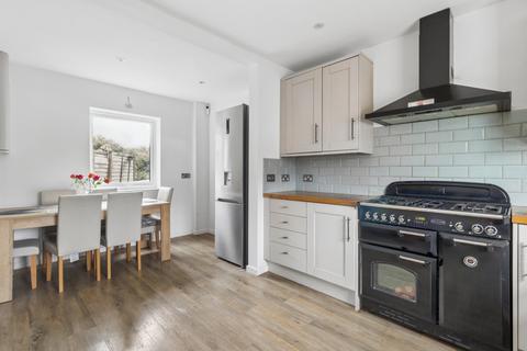 4 bedroom semi-detached house for sale, Grove Road, Amersham, HP6