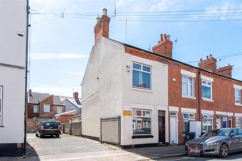 3 bedroom end of terrace house for sale, Gipsy Road, Leicester