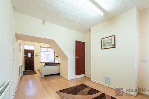 3 bedroom end of terrace house for sale, Gipsy Road, Leicester