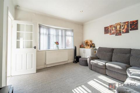 3 bedroom semi-detached house for sale, Wanlip Lane, Birstall, LE4