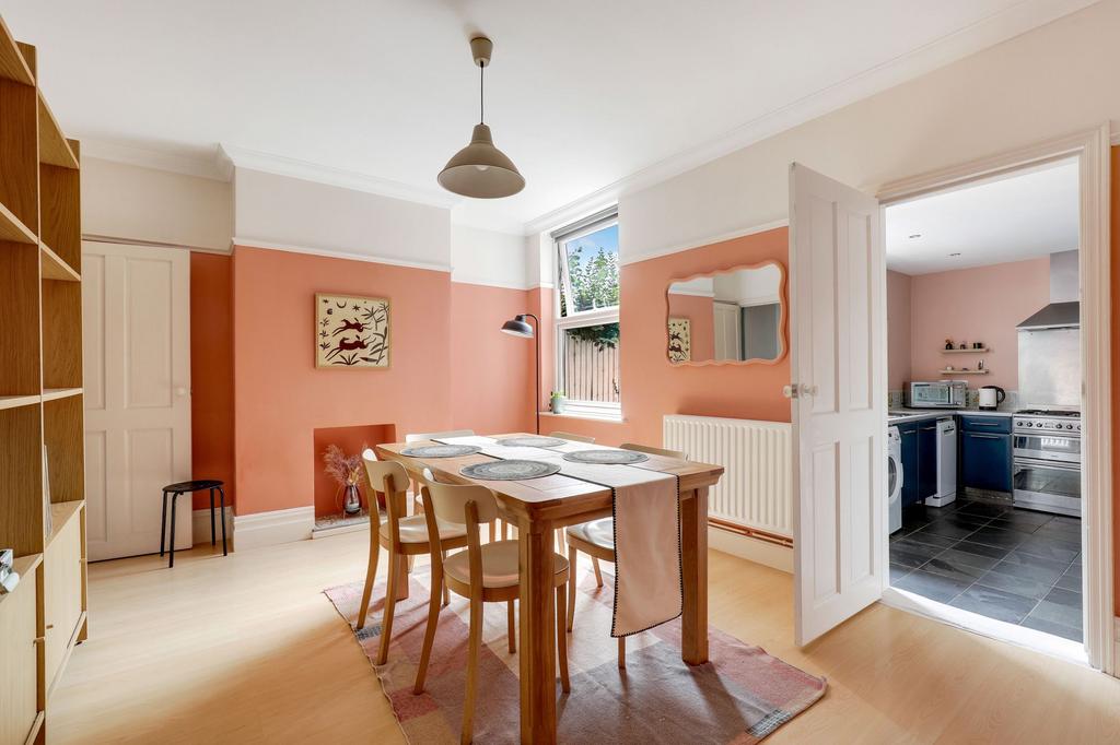 House in Nottingham, Thorneywood, St Ann's - View 3