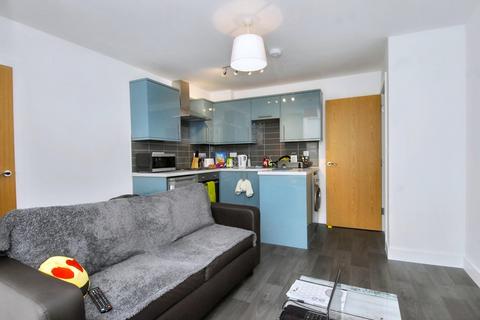 2 bedroom flat to rent, Quaker Lane Flat 3, Plymouth PL3
