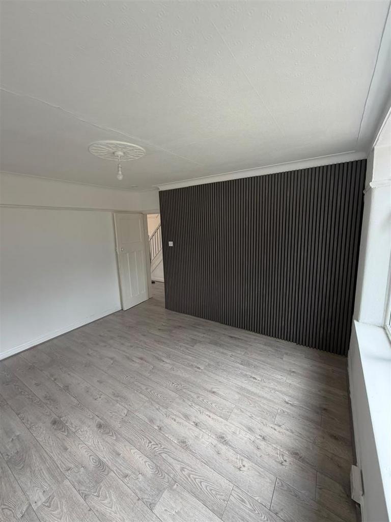 House in Tameside, Fairfield - View 5