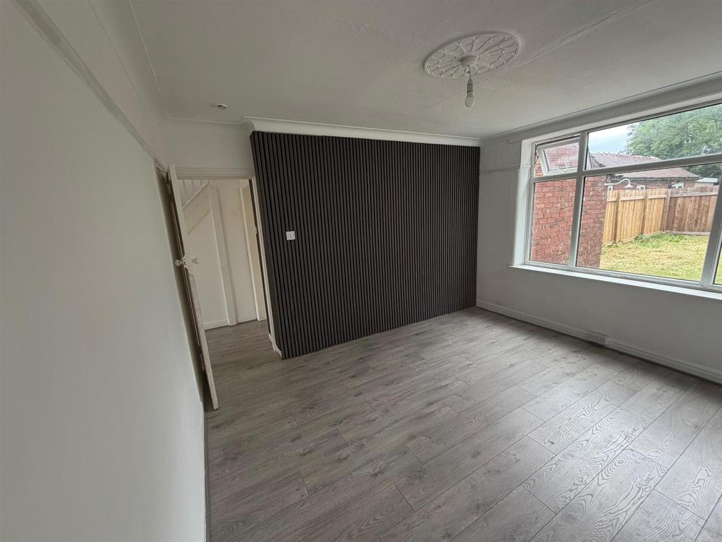 House in Tameside, Fairfield - View 6