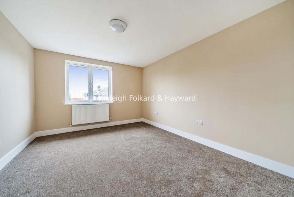 Apartment in Kent - View 3