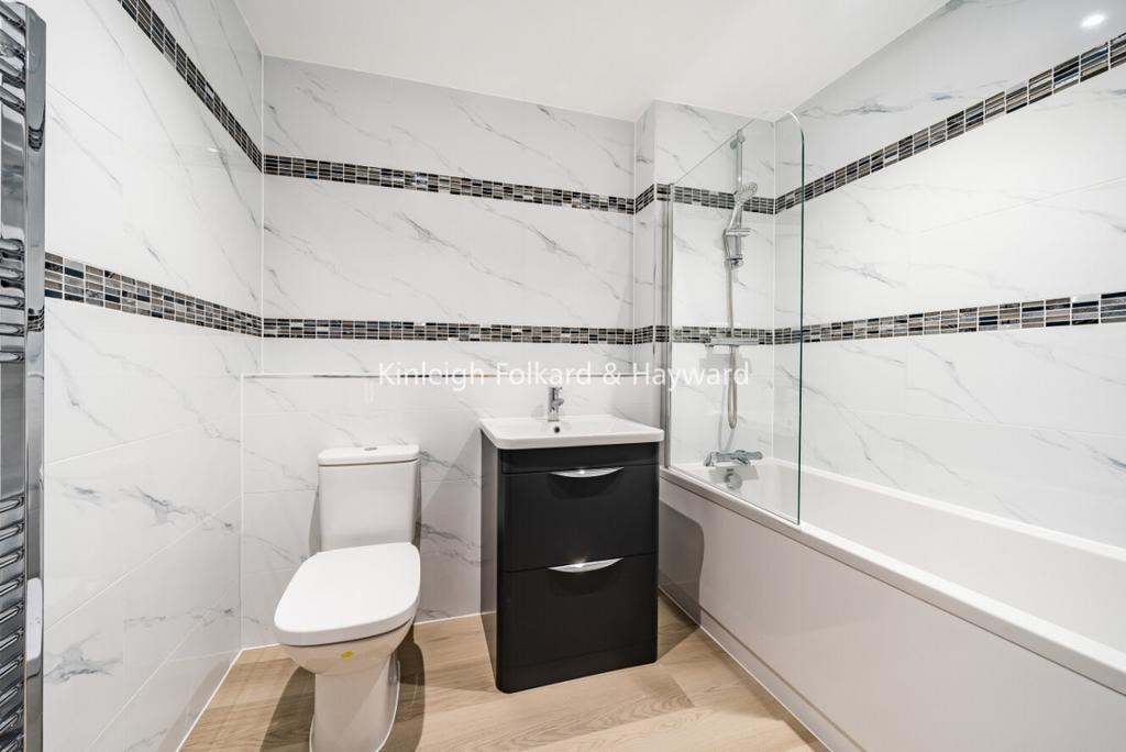 Apartment in Kent - View 5