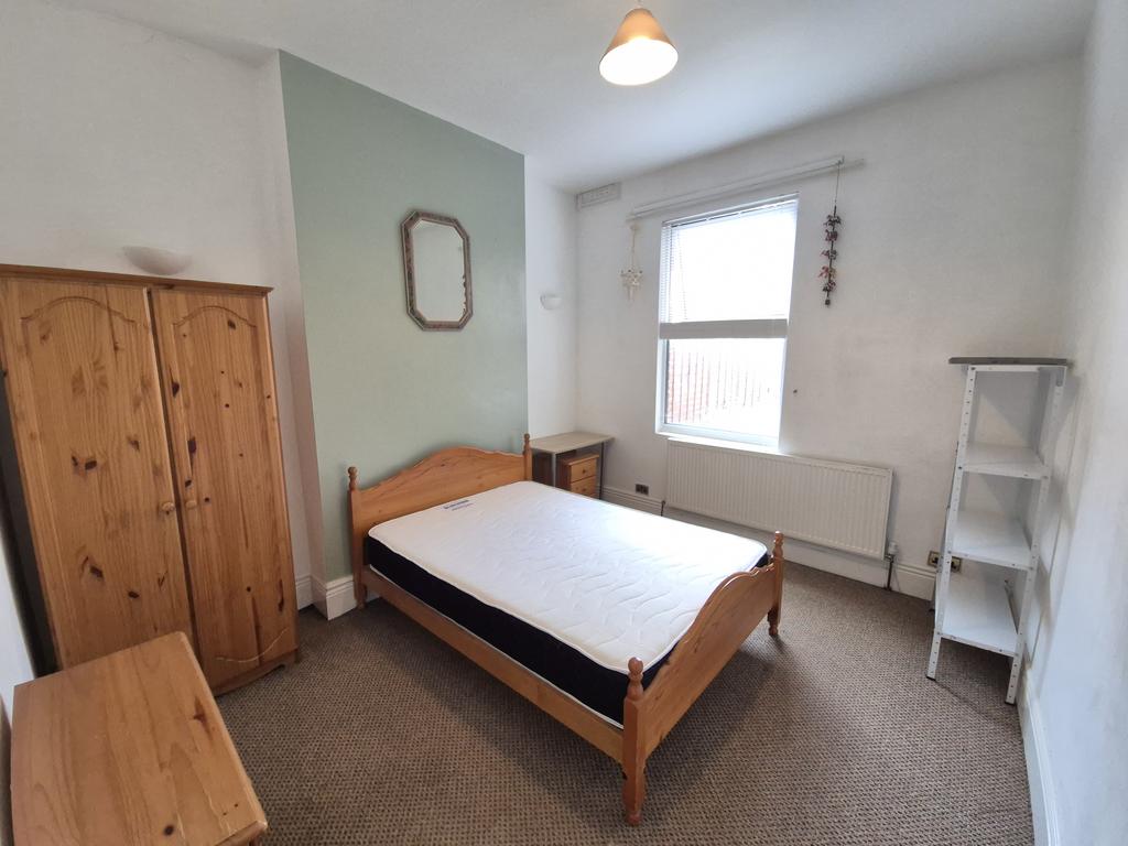 House in Sheffield, South Yorkshire - View 3