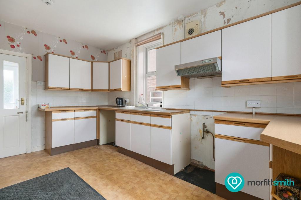 House in Sheffield, South Yorkshire - More