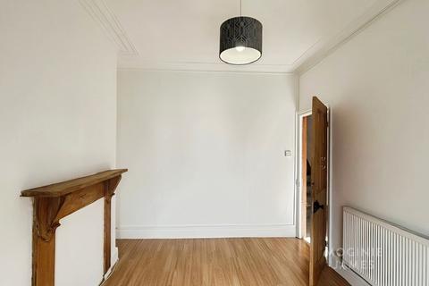 3 bedroom terraced house to rent, Inverness Place, Roath, Cardiff, CF24