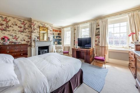 3 bedroom terraced house for sale, Mozart Terrace, Ebury Street, London SW1W