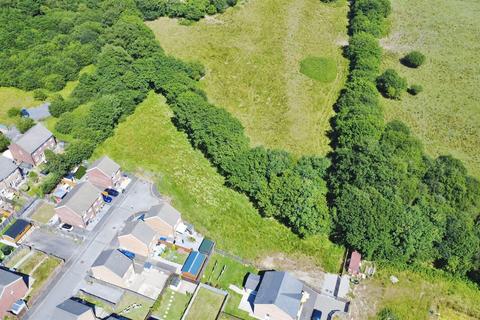 undefined, Clos Coed Derw, Penygroes, Llanelli