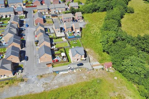 undefined, Clos Coed Derw, Penygroes, Llanelli