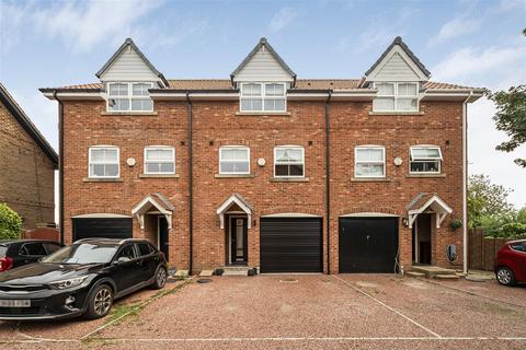 undefined, Willow Croft, Hook, Goole