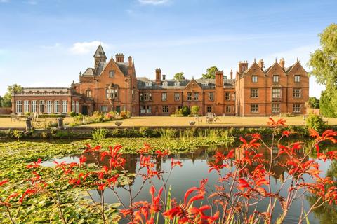 3 bedroom flat for sale, Vale Royal Drive, Northwich, Cheshire, CW8