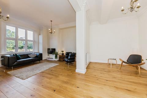 3 bedroom flat for sale, Vale Royal Drive, Northwich, Cheshire, CW8