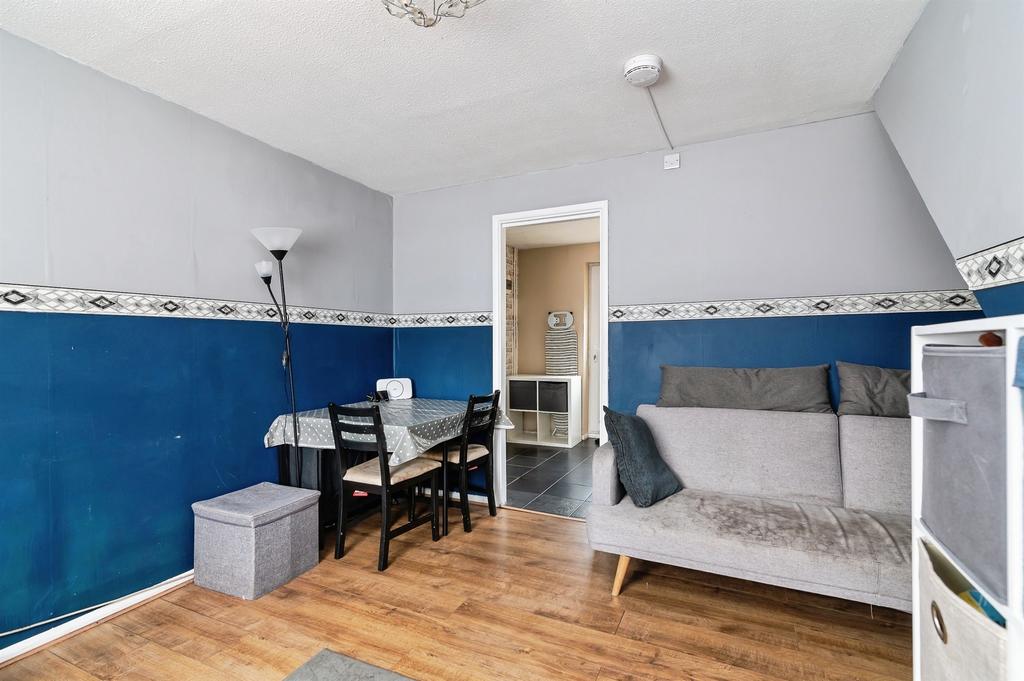 House in Nottingham, Hockley, The Meadows - View 5