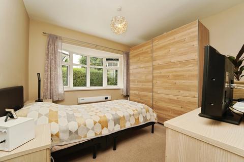 2 bedroom flat for sale, Hatherley Road, CHELTENHAM, Gloucestershire, GL51