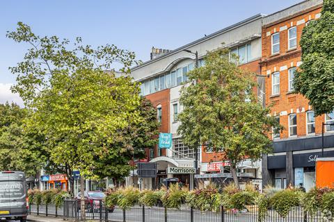 Retail property (high street) to rent, Holloway Rd London N7 6PZ