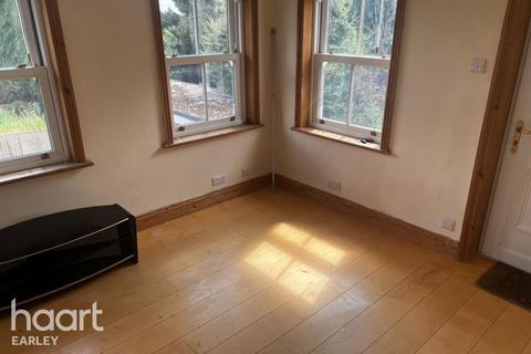 undefined, Mansfield Road, READING