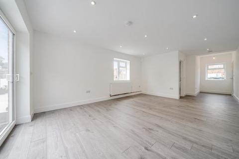 6 bedroom semi-detached house for sale, Bridge Road, Erith
