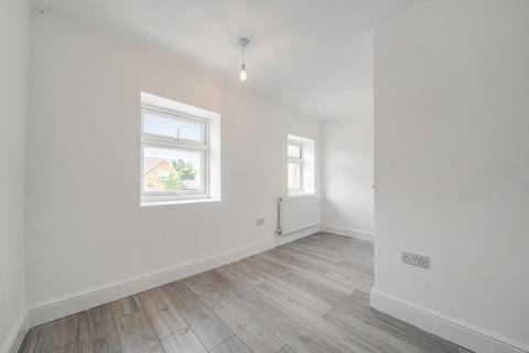 6 bedroom semi-detached house for sale, Bridge Road, Erith