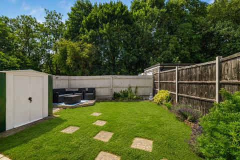 2 bedroom semi-detached house for sale, Roundhay, West Malling, ME19