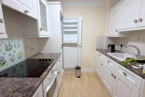 1 bedroom retirement property for sale, 21 Wannock Road, Eastbourne