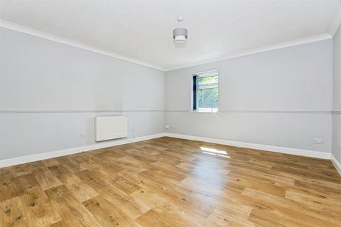 2 bedroom flat for sale, Staithe Road, Wisbech
