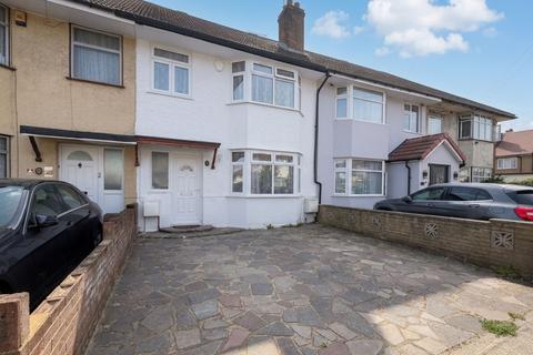 3 bedroom terraced house to rent, Widmore Road, Uxbridge, UB8