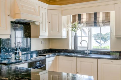 5 bedroom detached house for sale, Walston Road, Wenvoe, CF5