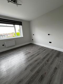 2 bedroom flat to rent, Serbin Close, Leyton, E10