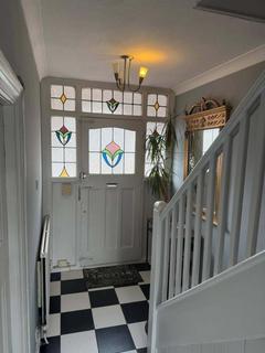 1 bedroom in a house share to rent, Cavendish Gardens, London, IG11